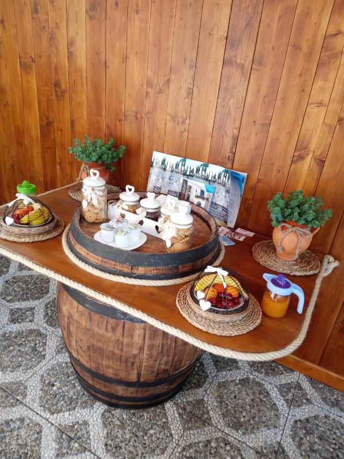 B&B L'Oasi Del Sole Uggiano La Chiesa Bagian luar foto